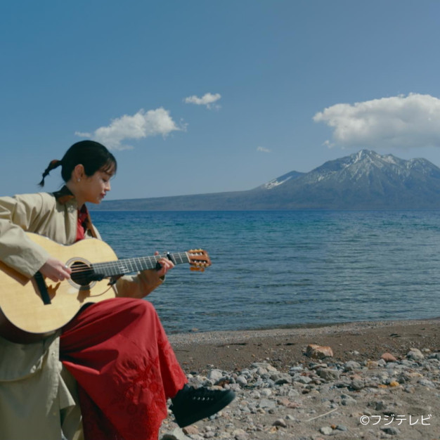 さくらが出演したフジテレビ「空旅をあなたへ-PREMIUM SKY-北海道・支笏湖」がJALグループ国際線・国内線にて機内上映決定！